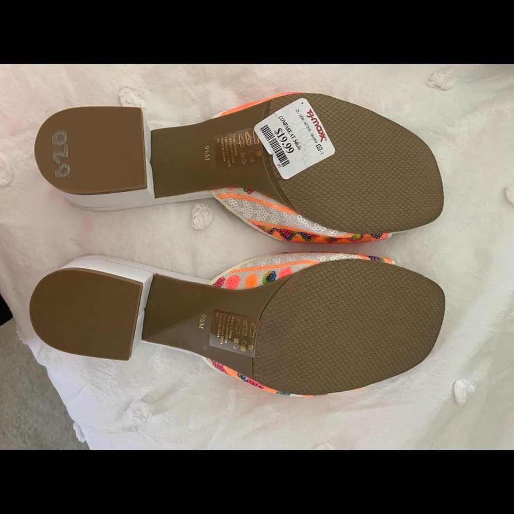 Shoes - Picture 2 of 2